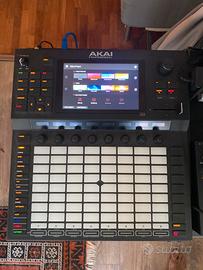 Akai force + case thon