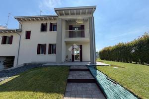 PORZIONE DI BIFAMILIARE A VILLORBA