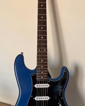 Squier by Fender Bullet Strat