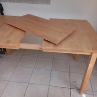 Tavolo da pranzo con 4 sedie