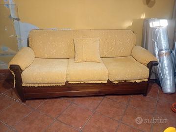 divano letto posti da seduto 3 in legno