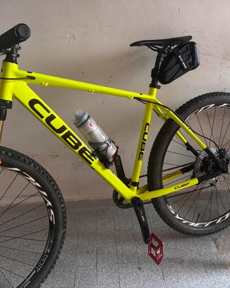 Bici MTB Cube