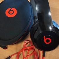 Beats Solo 2 con cavo cuscinetti nuovi