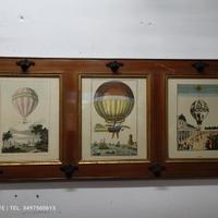 Appendiabiti da parete vintage in legno con stampe