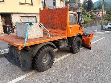 Unimog 421