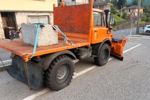 Unimog 421
