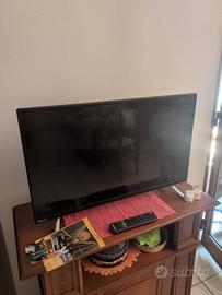 TV United 32" 