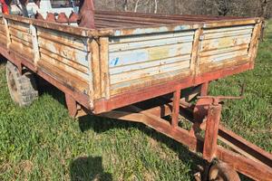 carro spandi letame nuovo