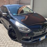 RENAULT Clio IV RS Trophy 220CV EDC accessoriata