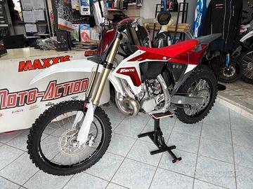 Fantic XX 250 2024 con 10 ore di utilizzo