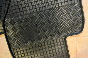 Tappeti e vasca baule gomma volvo v60