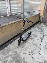 Monopattino elettrico Nilox 8.5