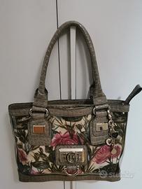 Guess borsa outlet fiori