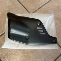 Diavel V4 copri scarico e para tacco