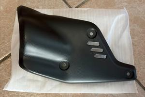 Diavel V4 copri scarico e para tacco