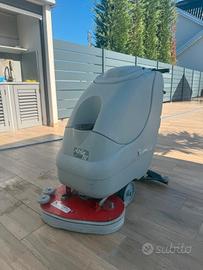 Lavasciuga professionale Comac Abila 52