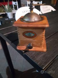 antico macino da caffè 