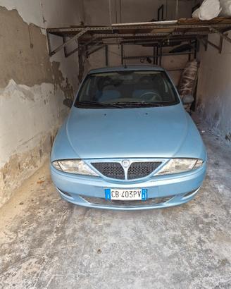 lancia Y si regala compreso passaggio di propriet