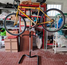 palo sostegno biciclette