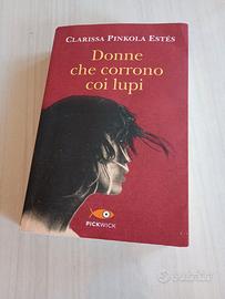 Libro Donne che corrono coi lupi