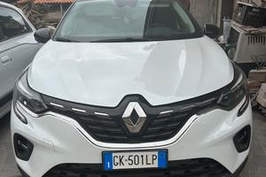 autovettura Renault Captur benzina GPL anno 2022 