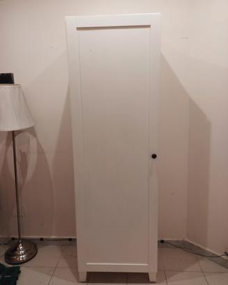 armadio guardaroba Ikea un anta bianco.