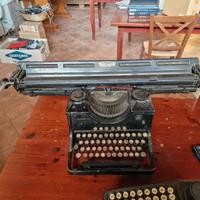 MACCHINA DA SCRIVERE