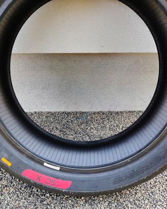 Pirelli Superbike SCX 200/65 R17