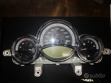Quadro strumenti yamaha t-max 500 in miglia