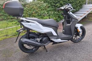KYMCO AGILITY S 125cc BIANCO CON BAULETTO