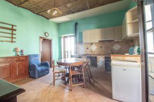 3 LOCALI A PALOMBARA SABINA