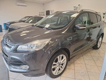 Ford Kuga 2.0 TDCI 150 CV S&S 4WD Powershift Titan