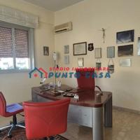 PRESSI VIA MANZONI - Ufficio al P.T. - 130 mq ca