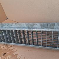 Canale di scolo Pircher con grighia c250