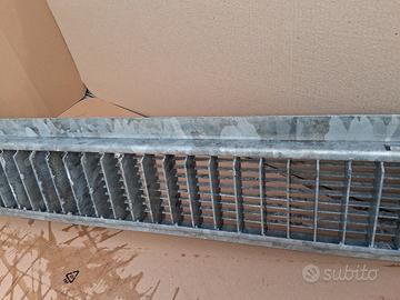 Canale di scolo Pircher con grighia c250