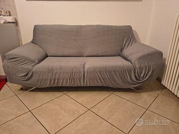 divano 3 posti da usare con copridivano