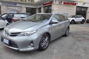 TOYOTA Auris Touring Sports 1.8 Hybrid Lounge