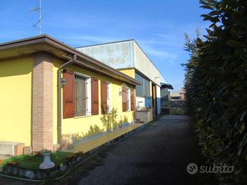 CAPANNONE A BAGNOLO MELLA