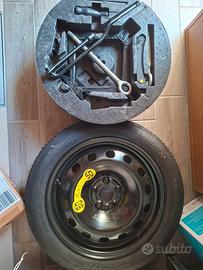 Ruotino di scorta per FIAT 500L + kit attrezzi