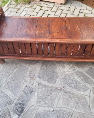 Cassapanca in legno