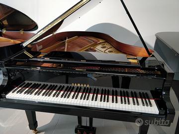 Pianoforte mezzacoda Yamaha C3