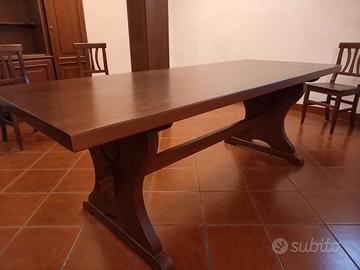 Tavolo tavernetta il legno massello