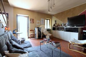 CASA SEMINDIPENDENTE A SOMMARIVA PERNO