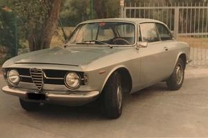Alfa Romeo Giulia GT 1300 Junior