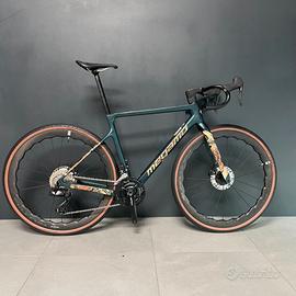 GRAVEL MEGAMO SILK GRX Di2 TG M