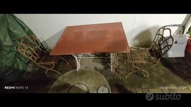 tavolo in ferro battuto+4 sedie