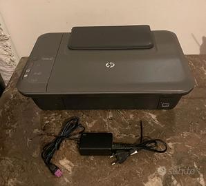 Stampante HP Desk jet 1050.