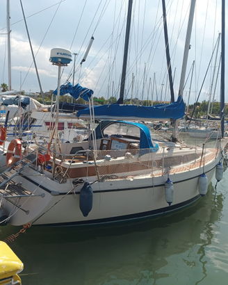 Barca a vela Bavaria 890