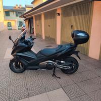 Scooter Kymco AK 550