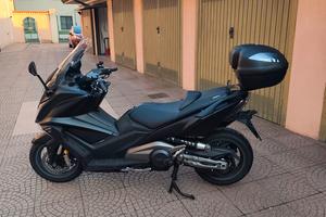 Scooter Kymco AK 550